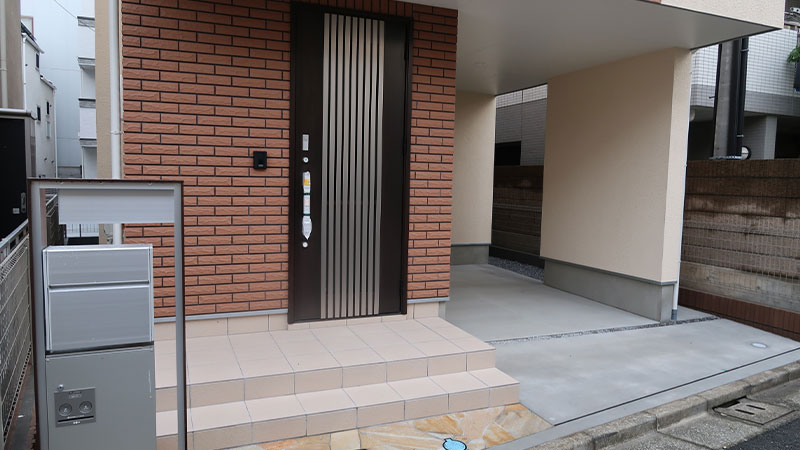 玄関アプローチ